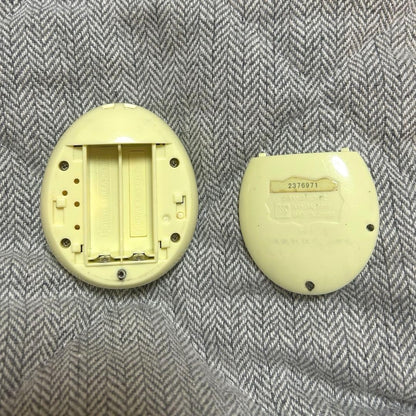 Tamagotchi × M!X Sanrio Characters mix Version Yellow Color BANDAI Limited - photo 3