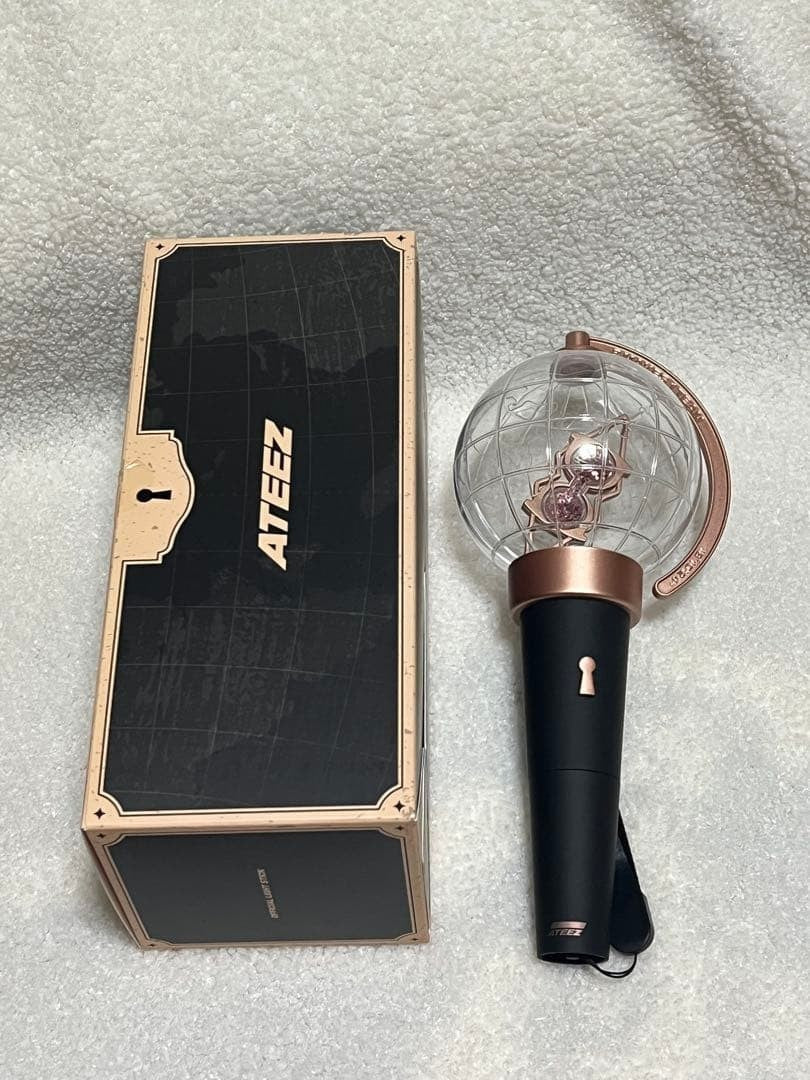 ATEEZ Official Pen Light Stick LIGHTINY Version 1 Limited Edition Live Concert - photo 3