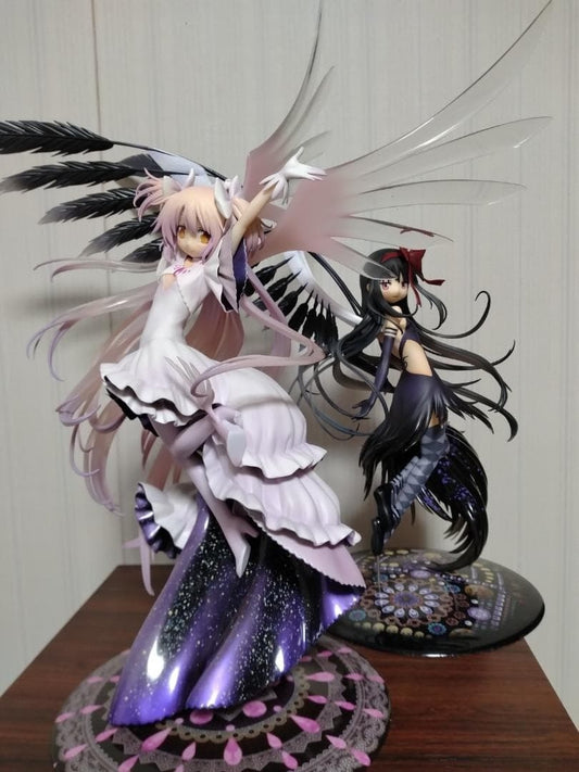 Puella Magi Madoka Magica Ultimate Madoka &amp; Devil Homura 1/8 Figure Aniplex