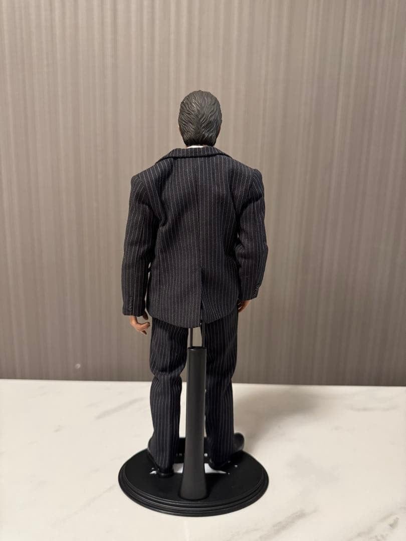 Batman Armory with Bruce Wayne &amp; Alfred Pennyworth Action Figure 2014 Hot Toys